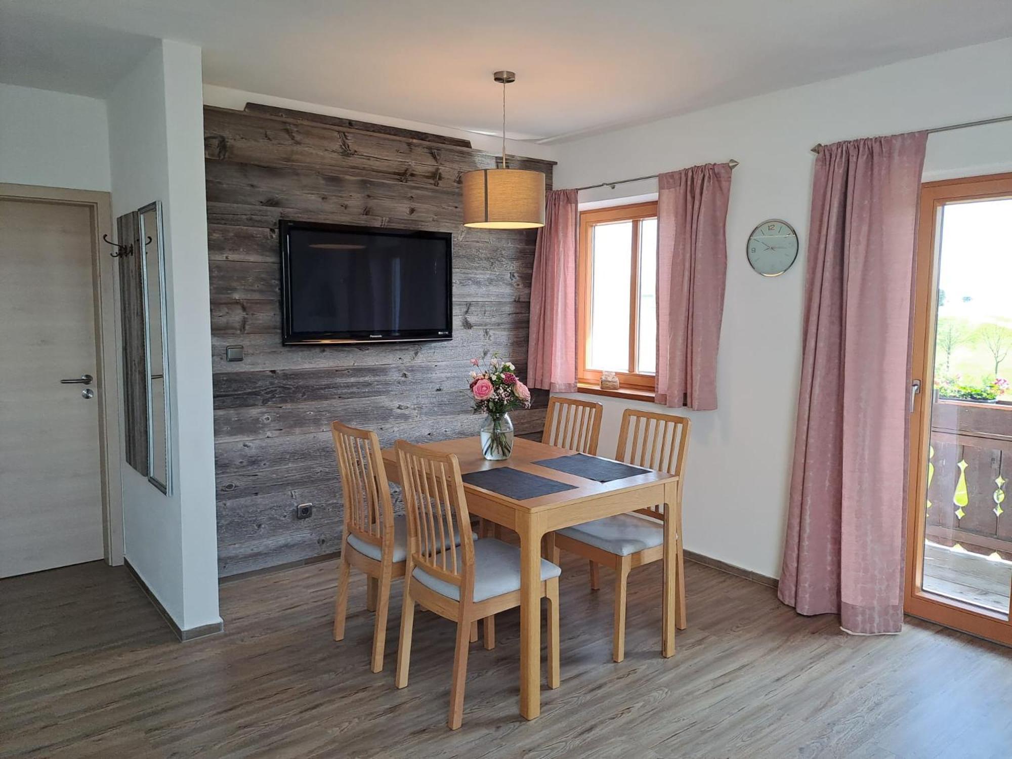 Asbichlerhof Apartment Bad Endorf Ngoại thất bức ảnh